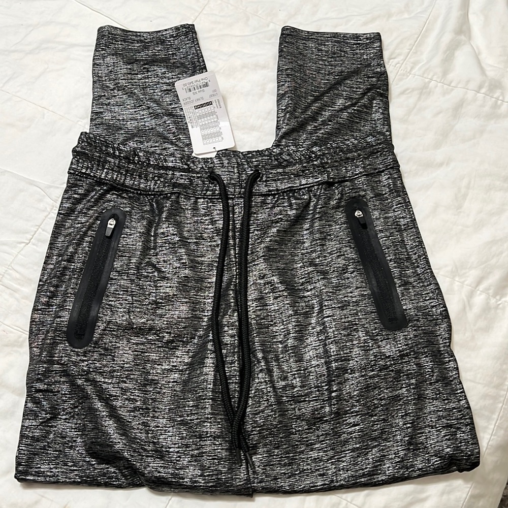 Slinky Black Hue Jogger
